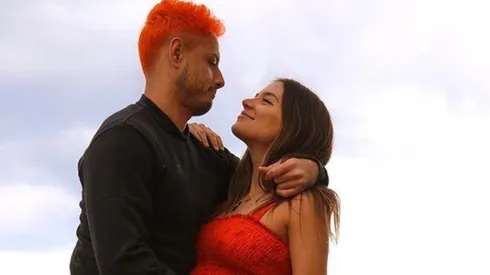 Puro fuego: Sarah Kohan subió una foto en la cama con Chicharito Hernández