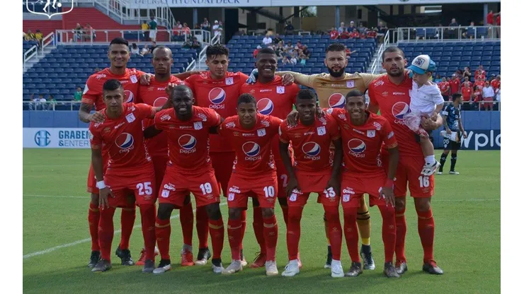 Así forma América contra Nacional de Uruguay en la Copa Gigantes de América