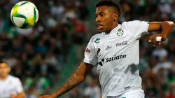 El delantero padece una sobrecarga mecánica en ambas tibias.