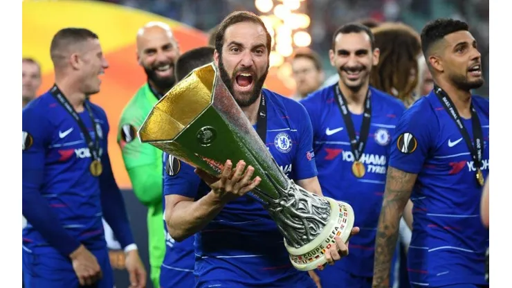 Dijo que los que dudan de Higuaín están locos y ya lo pidió para su equipo