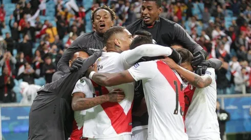 El día después de la clasificación: Perú se entrenó con el pensamiento en Brasil