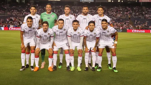 El equipo de Chivas ante River. (Getty)