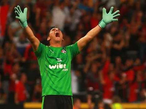 Oficial: Ustari, quien no ataja hace dos años, vuelve al fútbol y firmó en su nuevo equipo