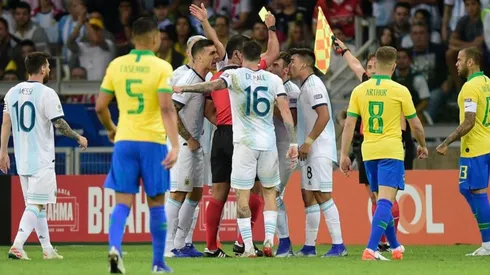 Una locura que no lo haya cobrado el VAR: la cámara que mejor mostró el penal a Agüero