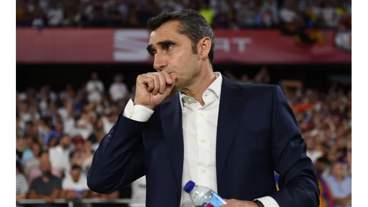 Ernesto Valverde quiere ir renovando la defensa.