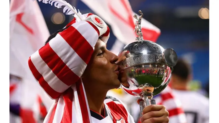 River usó el eclipse solar para recordar la Libertadores 2018 y la rompió toda