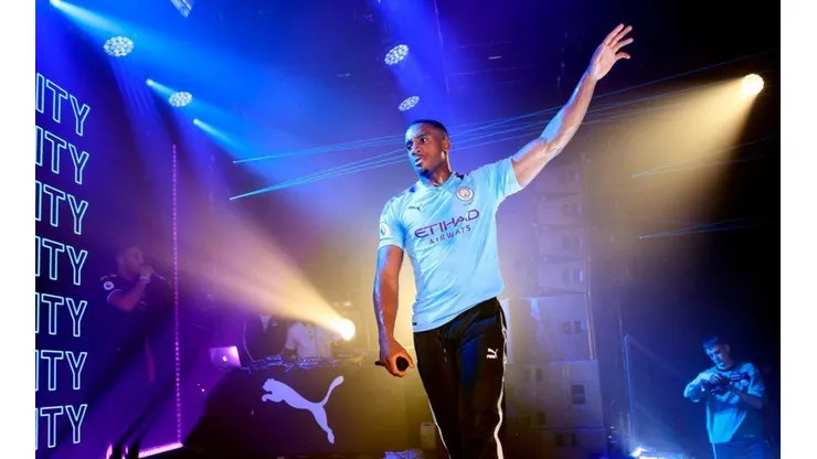 La nueva camiseta de Manchester City.
