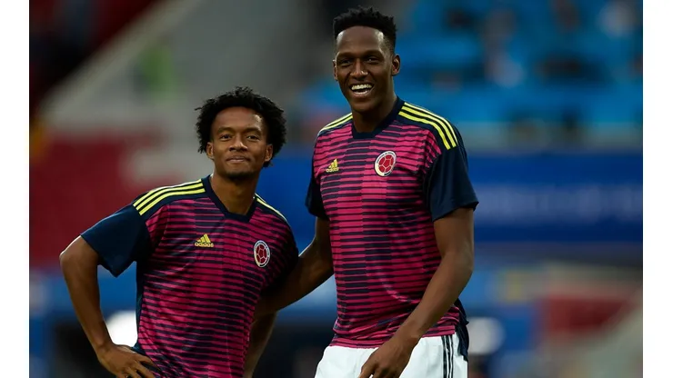 Yerry Mina le hizo una broma a Cuadrado. (Getty)