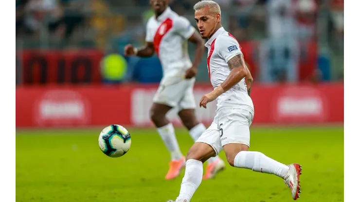 Confirman dos nuevas ofertas europeas por Miguel Trauco