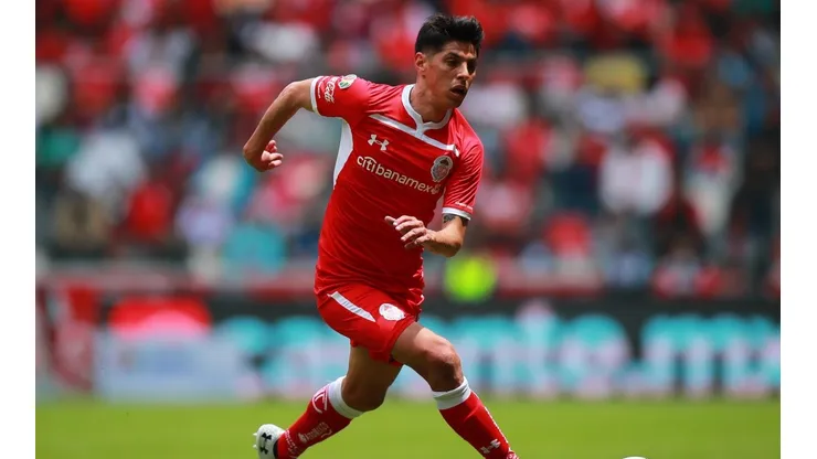Pablo Barrientos jugando para Toluca.