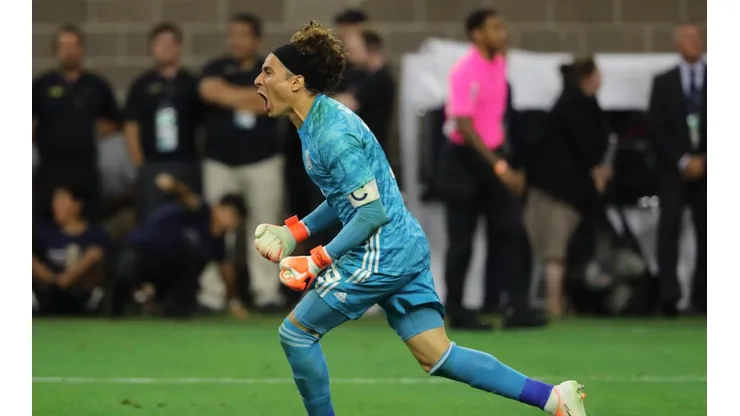 Ochoa se vistió de héroe una vez más.