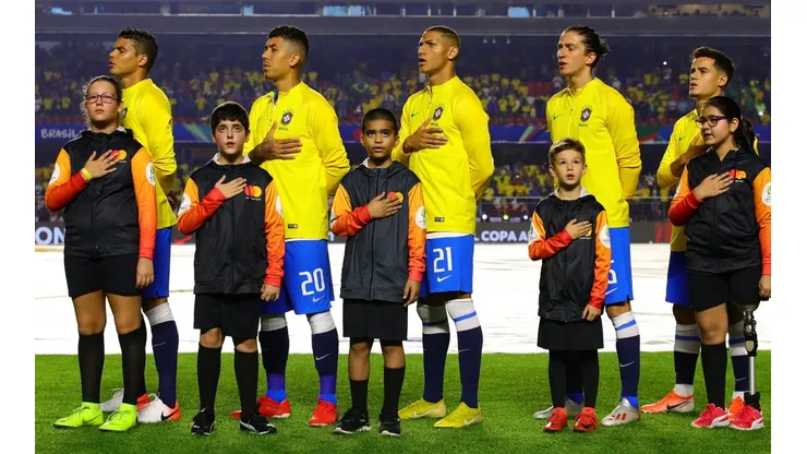 Richarlison con el seleccionado brasileño.