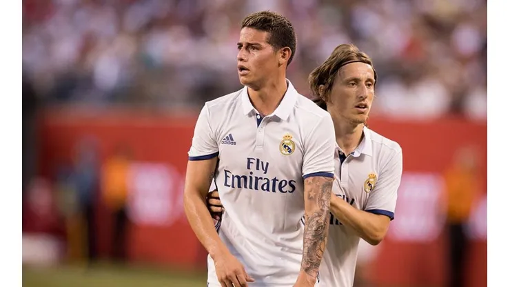 James Rodríguez y Luka Modric juntos en el Real Madrid.
