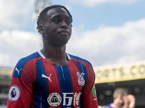 Manchester United hizo oficial el fichaje del lateral más caro de la historia