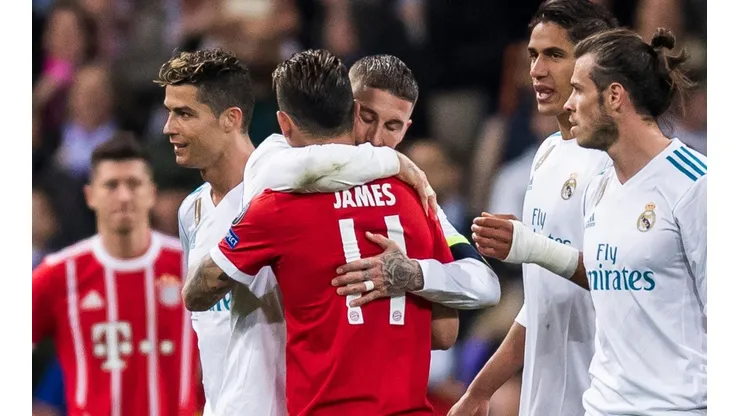 Foto de James Rodríguez junto a Sergio Ramos.