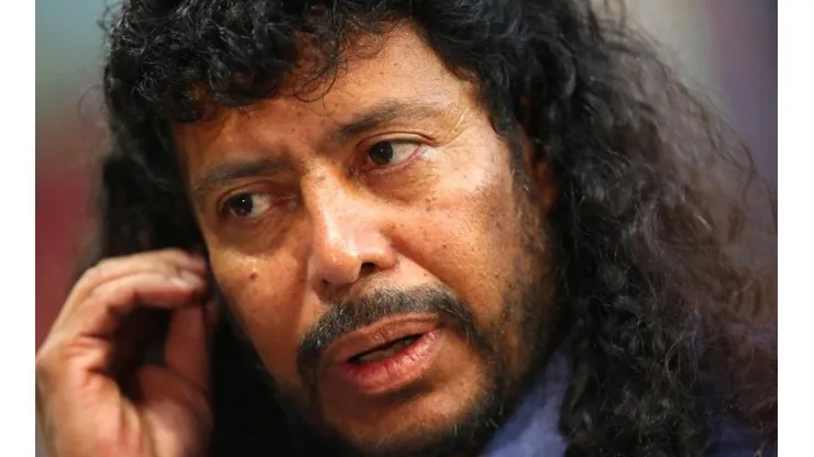 Higuita agradece a la Selección, ¡pero ya piensa en perder su melena!