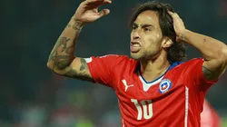 Valdivia y un mensaje en las redes sociales.