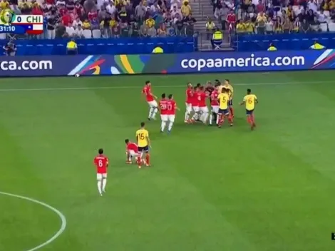Un pelotazo dejó en el piso a Cuadrado y se armó el caos entre Colombia y Chile