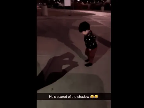 Video viral: una sombra diabólica lo perseguía y él vivió el peor momento de su vida