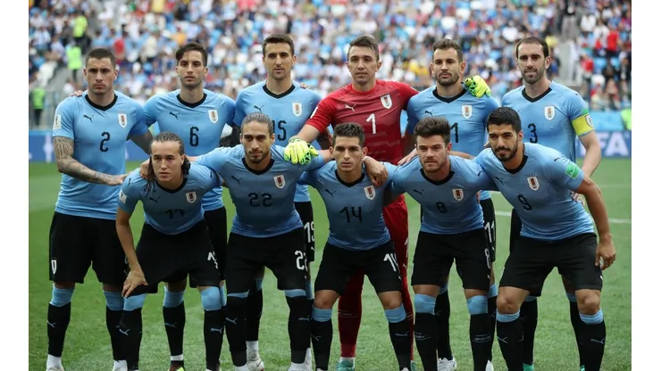 Los delanteros titulares de Uruguay son Suárez y Cavani.