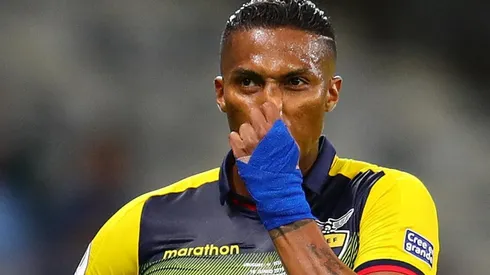 Oficial: Antonio Valencia es jugador de Liga Deportiva Universitaria de Quito