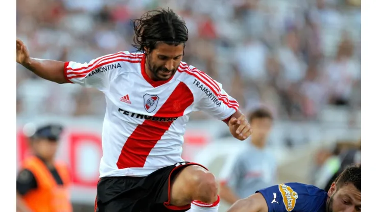 Alejandro Domínguez con la camiseta de River Plate.