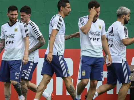 Messi subió una foto "estirando" con De Paul y Di María y estos lo trolearon