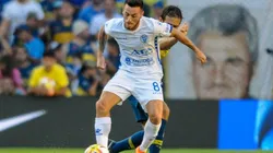 Angel González jugando en La Bombonera.