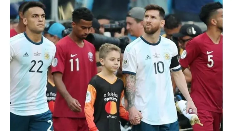 Lo contó él: Messi lo vio, lo saludó y él se lo dijo todo en la cara