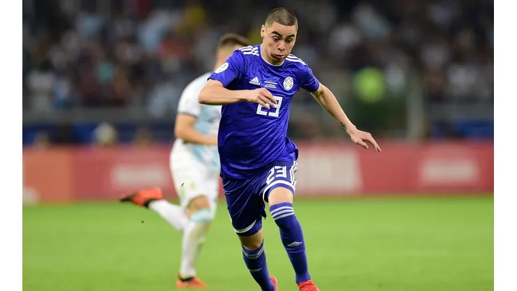 Descolocado: Miguel Almirón estaba hablando de Brasil y le preguntaron por Real Madrid