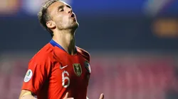 Foto de Fuenzalida, jugador de Chile.