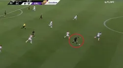 Desde ahí le pegó el Wayne Rooney.