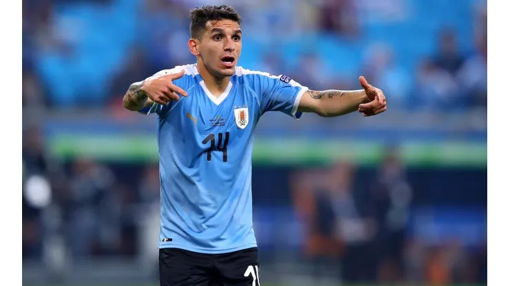Lucas Torreira reveló que perdió tres kilos por el virus que lo afectó