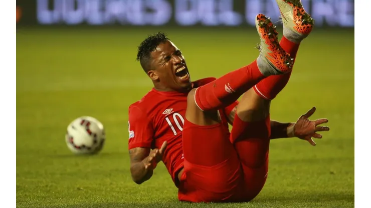 Farfán suma 27 goles con la Blanquiroja.