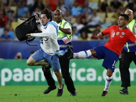 Reinaldo Rueda lanzó más leña al debate y defendió a Jara por su patada al hincha