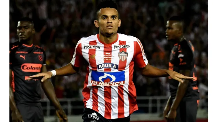Luis Díaz festejando un gol con Junior. (Getty)