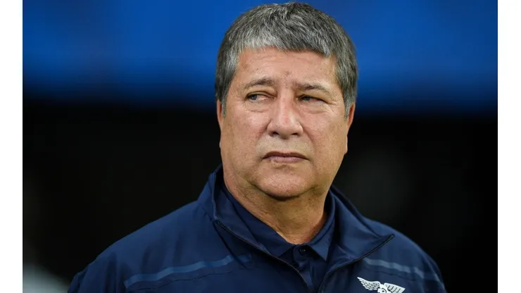 Jugador de Ecuador acusó a 'Bolillo' de mentiroso y salió de la selección
