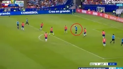 El cabezazo de Edinson Cavani.