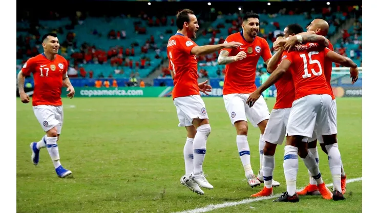 Curioso experimento de Reinaldo Rueda para que Chile enfrente a Uruguay