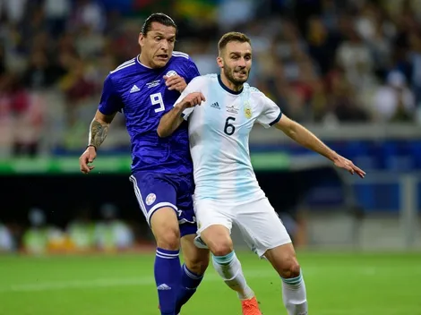 Pezzella subió foto con un ídolo de River y lo nombró amuleto de Argentina: "No falla"