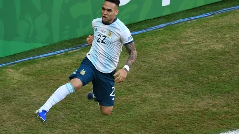 Lautaro Martínez abrió el marcador para Argentina.