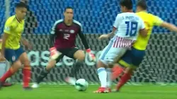 ¿Y el VAR para cuándo? Polémica por supuesta falta a James dentro del área