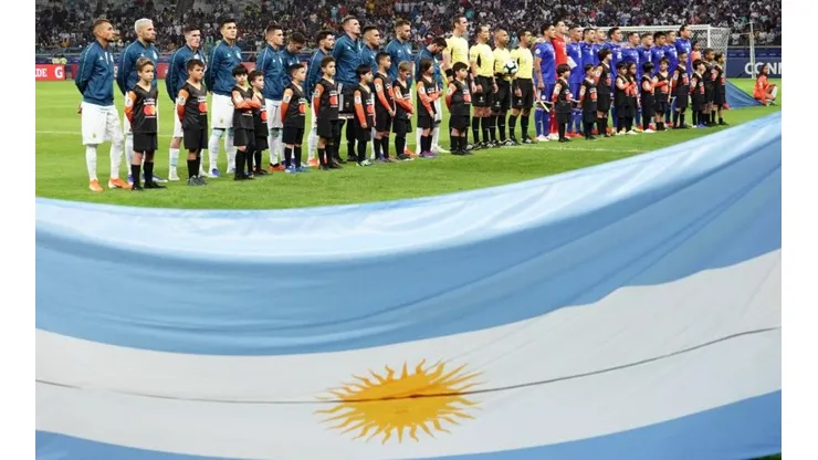 Hoy juega Argentina ante Qatar: horario, formaciones y más