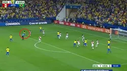 Desde ahí disparó Willian.