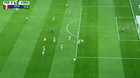 Como en sus mejores épocas en Barcelona: el golazo de Dani Alves ante Perú