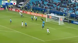 Muslera quiso cortar el centro, lo hizo de la peor manera y le regaló el 2-1 a Japón