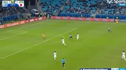 Cavani falló en el mano a mano.