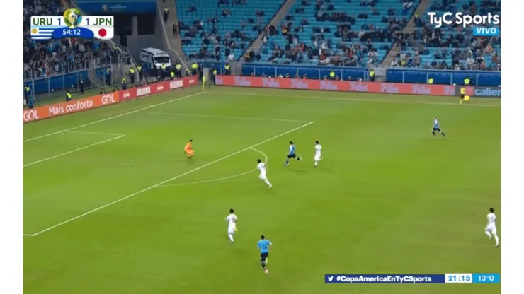 Cavani falló en el mano a mano.