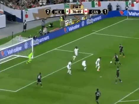 Intratable: Guardado desparramó a un defensa con un enganche y le pegó de derecha para liquidar el duelo