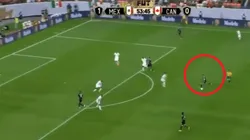 Un animal: Guardado se acomodó y, de afuera del área, colgó la pelota en el ángulo